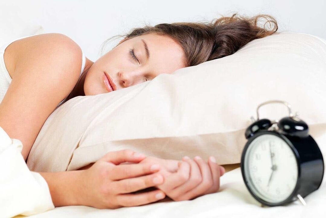 zdrowy sen i poranne ćwiczenia odchudzające